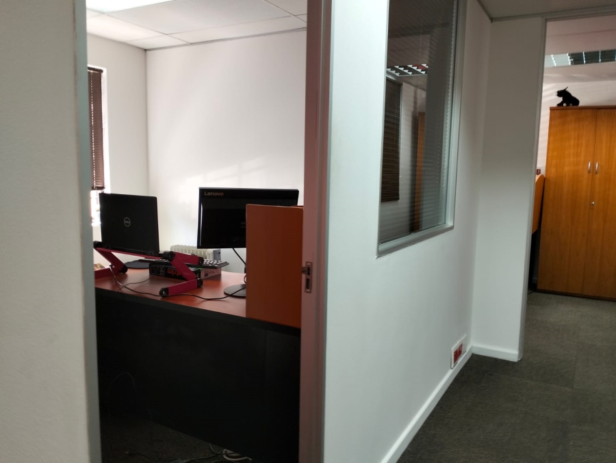 Commercial Property for Sale in Rosenpark Western Cape